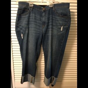 EVRI crop Capri jeans. Size 20 W